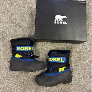Sorel size 13 little kids winter book New in box